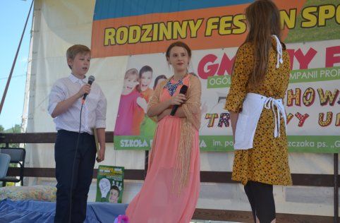 Otwarcie boiska sportowego w Chmielku - 27 maja 2018r.